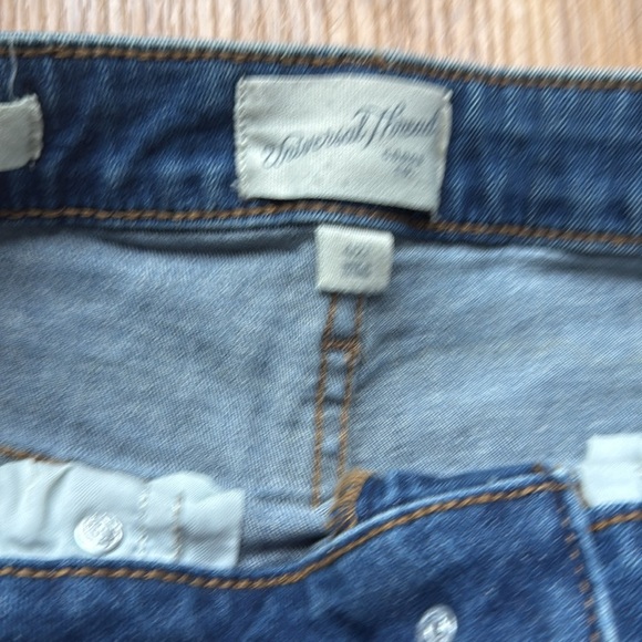 Universal Thread Blue Distressed Jean Shorts high rise midi - 4/27 - Picture 3 of 4